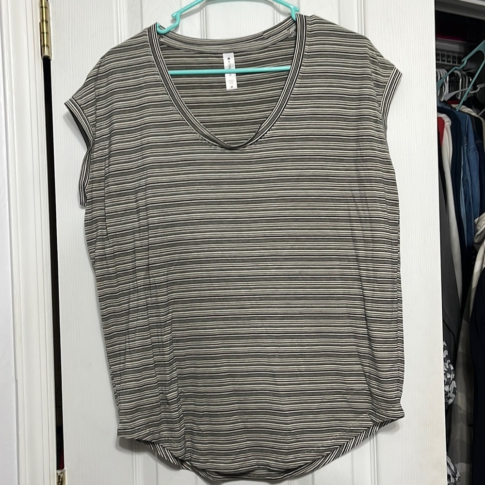 Athleta Top Size M